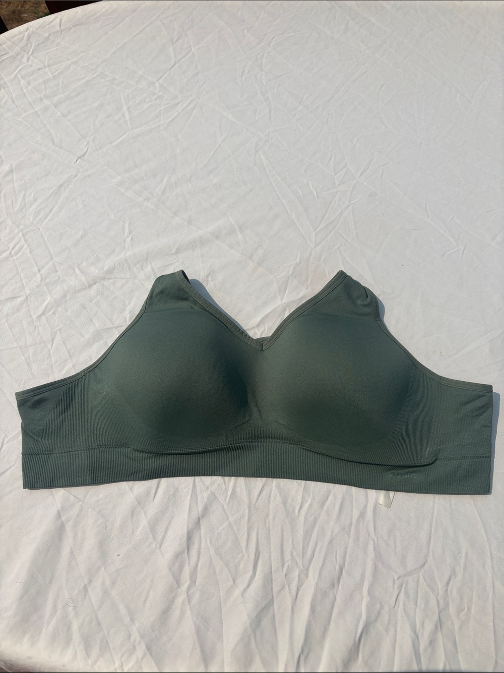 VS Pink Crossed Back Sports Bra